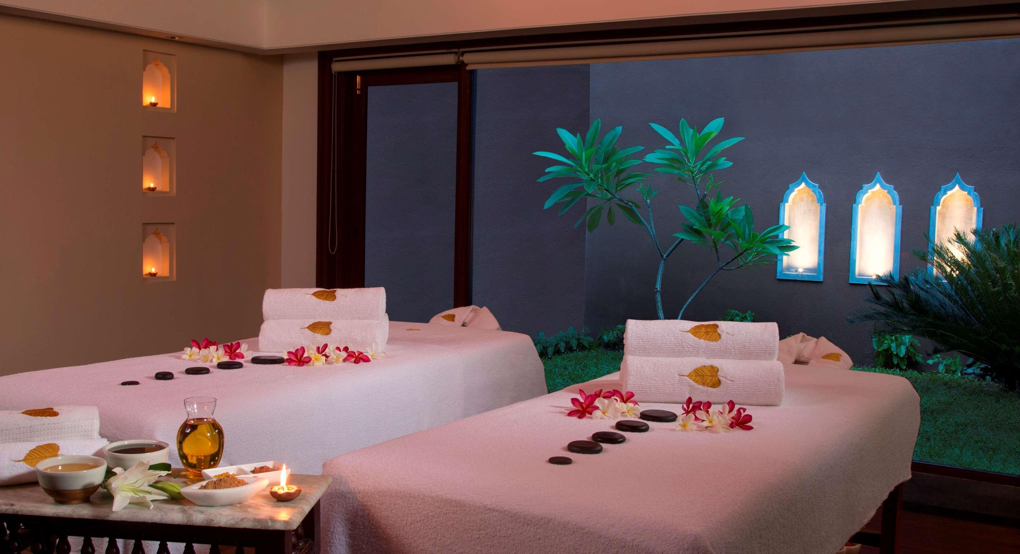 Radisson Blu Resort Temple Bay Mamallapuram Dış mekan fotoğraf Spa at The Oberoi, Mumbai